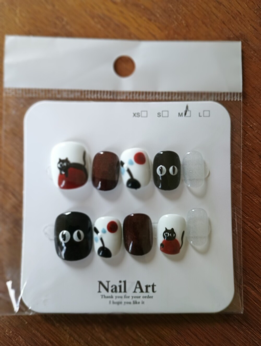 Medium Cat Accent Press-On Nail Set in Black, White & Brown